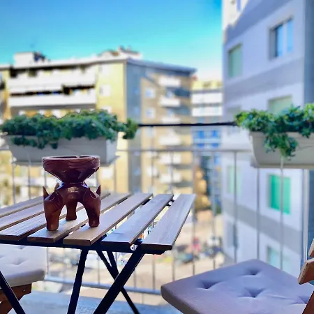 Gasthuis Stanza Cristina E Patrizia Fiere E Moda M4 California Self-check-in Milaan